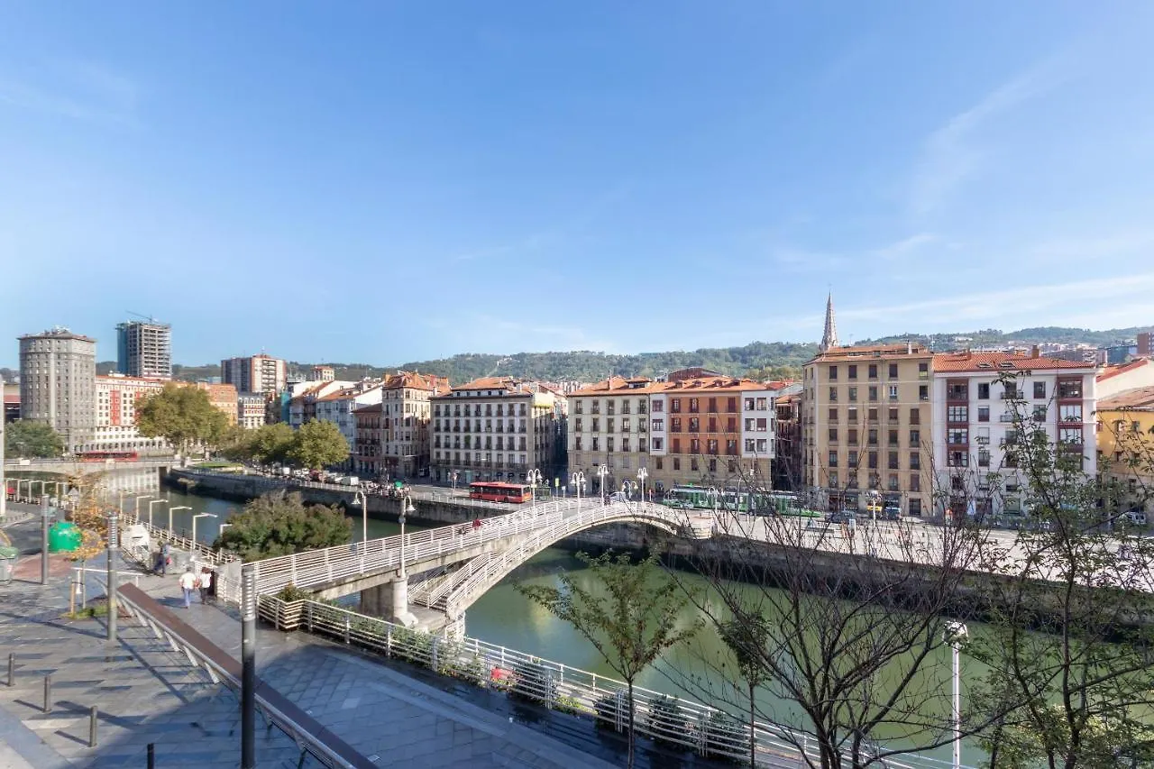 Confort Y Diseno Con Vistas Al Casco Viejo Bilbao